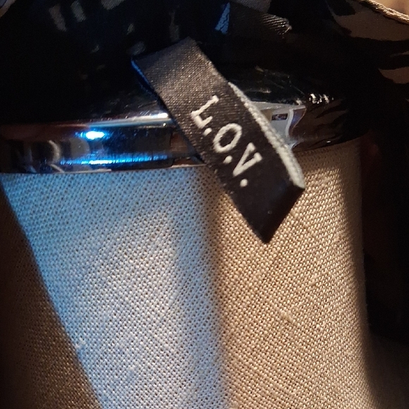 Chic Black and Beige Leaf Print Dress - Picture 2 of 11